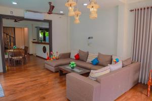IBSON Villa - 02 Hikkaduwa with 4 Bedrooms & Salt Water Swimming Pool