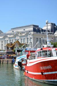 Hotels Le Trouville - Hotel de Charme : photos des chambres