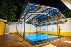 La Meadow Villa with Swimming Pool