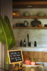 Masa Kecil Studio Uluwatu - Stylish 1 BR Studio with Refreshing Plunge Pool and Private Garden