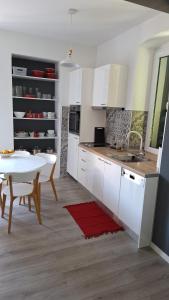 Vana & Tea Luxury Studio Apartment