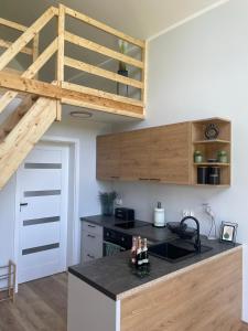 Zielona Ostoja - domek z prywatnym pomostem przy Obrzycy