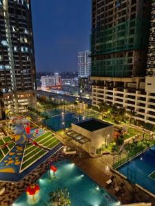 Luxury Couple Suites l Free Netflix l Massage Chair l Bathtub l WIFI 200mbps l Town Area Bali Residence