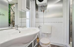 Beautiful Home In Zeulenroda-Triebes With Sauna