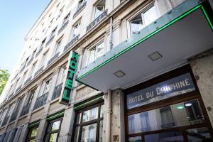 Hotels Hotel Du Dauphine : photos des chambres