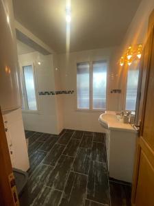 Appartements L7 -Villiers-le-Bel proche Aeroport ROISSY CHARLES DE GAULLES & PARIS : photos des chambres