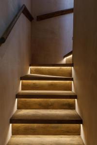 Shirehall Apartments