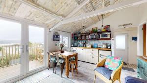 E41 Silver Mist, Riviere Towans