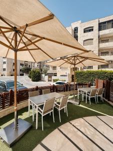 Celino Hotel