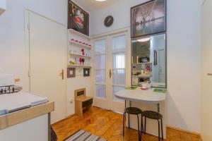 Poppys Home by the Danube by NW