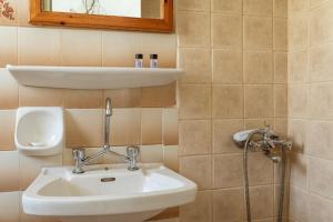 6 Kypri Seaview Perasma Studio