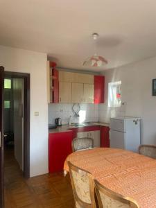 Lovely apartment with beautiful view and parking