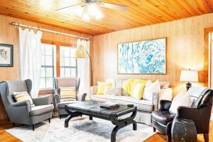 Humble Bee Cottage-Cullman