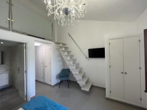 Estepona - Playa - Villa de 3 dormitorios con acceso directo a la piscina y al lado del mar Si7