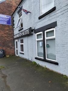 THE NEW Accommodation FREE complementary breakfast