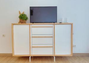 Skol 242 Excellent One Bedroom Apartment with Sea Views