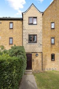Tranquil 1 Bed Flat in East London