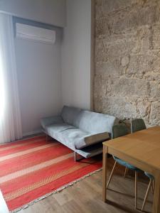 Gaia Loves You - Ponte D. Luis