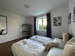 FeelHome-GolfClub-Terrasse-6 Gäste-WiFi-Smart TV