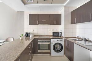 StoneTree - Modern 1 BR Apartment in Dubai Marina