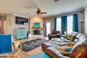 Pet-Friendly Austin Area Home with Outdoor Oasis - Hutto