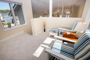 Soundside, Community Amenities, Sun Decks, 327, Footprints by the Sound