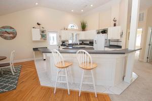 Soundside, Community Amenities, Sun Decks, 327, Footprints by the Sound