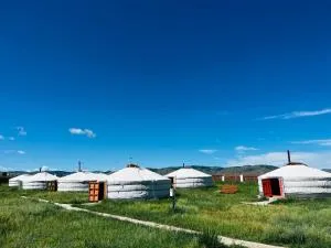 MONKHSUURI GUESTHOUSE - Högönö-Taranaiin-Hüree