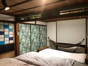 海近くの古民家。1グループ貸切。ペット可。海水浴、釣りの拠点に、仲間と過ごす場所に。プロジェクター有