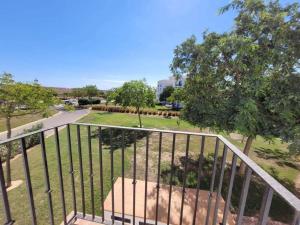 Belle vue sur la piscine