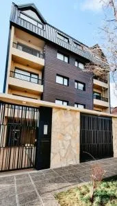 Palacios Bari Alojamientos - San Carlos de Bariloche