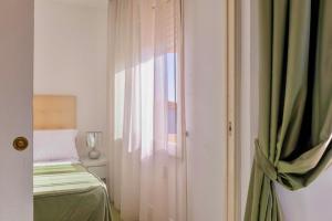 ISA-Residence with swimming-pool in Marina di Cecina only 700 meters from the sea, studio-apartments with air conditioning and private outdoor area