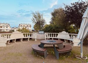 Luxury apartment with Jakuzi park and private parking