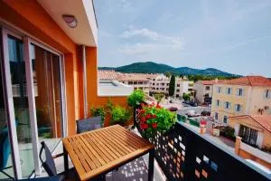 Magnifique T3 neuf, climatisé, terrasse vue mer - Les Salettes