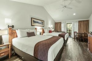 Deluxe Queen Room with Two Queen Beds room in El Pueblo Inn