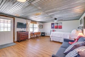 On 60-Acre Farm with Pond Charming Carmine Studio!