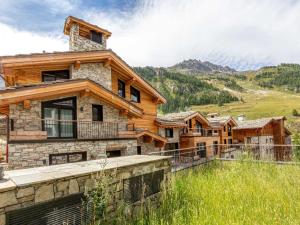 Bel appartement 3 pièces avec wifi, garage et terrasse, pied des pistes, résidence neuve à Val-dIsère - FR-1-694-331