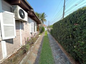 Casa de Praia a 150m da praia com Conforto Total Ar-Condicionado, Enxoval, Wi fi e Piscina Privativa