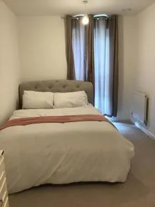 En-suite Double Room in a shared apartment close to central London - 北阿克顿