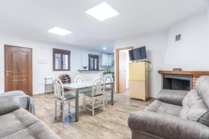 Villa de fernan Pérez