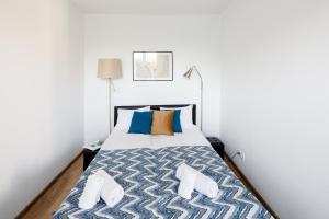 Brivibas Yard Apartment With Parking In City Center