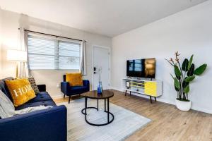 Stylish 2BR central Fast Wi fi virg2