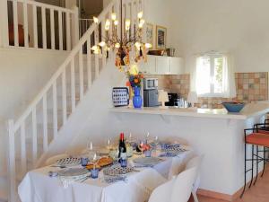Sunny Provence Getaway