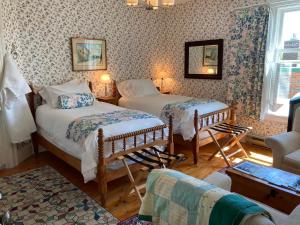 Mecklenburgh Inn