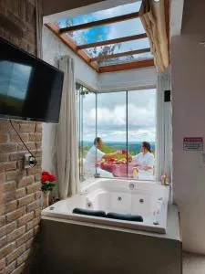 Chalé Formoso - Chalé Romântico com Hidromassagem - Tangará