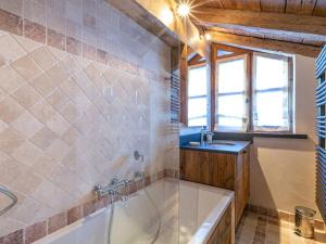 Duplex luxueux avec sauna, cheminée et parking à Val-dIsère - FR-1-694-334