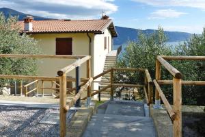 Apartment in Tignale with Lake Garda Views
