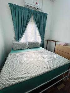 3 Bedroom in Front Surau and Near Paka Beach - Y2L Homestay 1