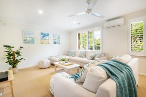 Preston Alfresco Poolside Retreat Rye