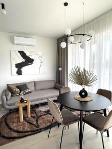 Mano Jura - namelis ant vandens